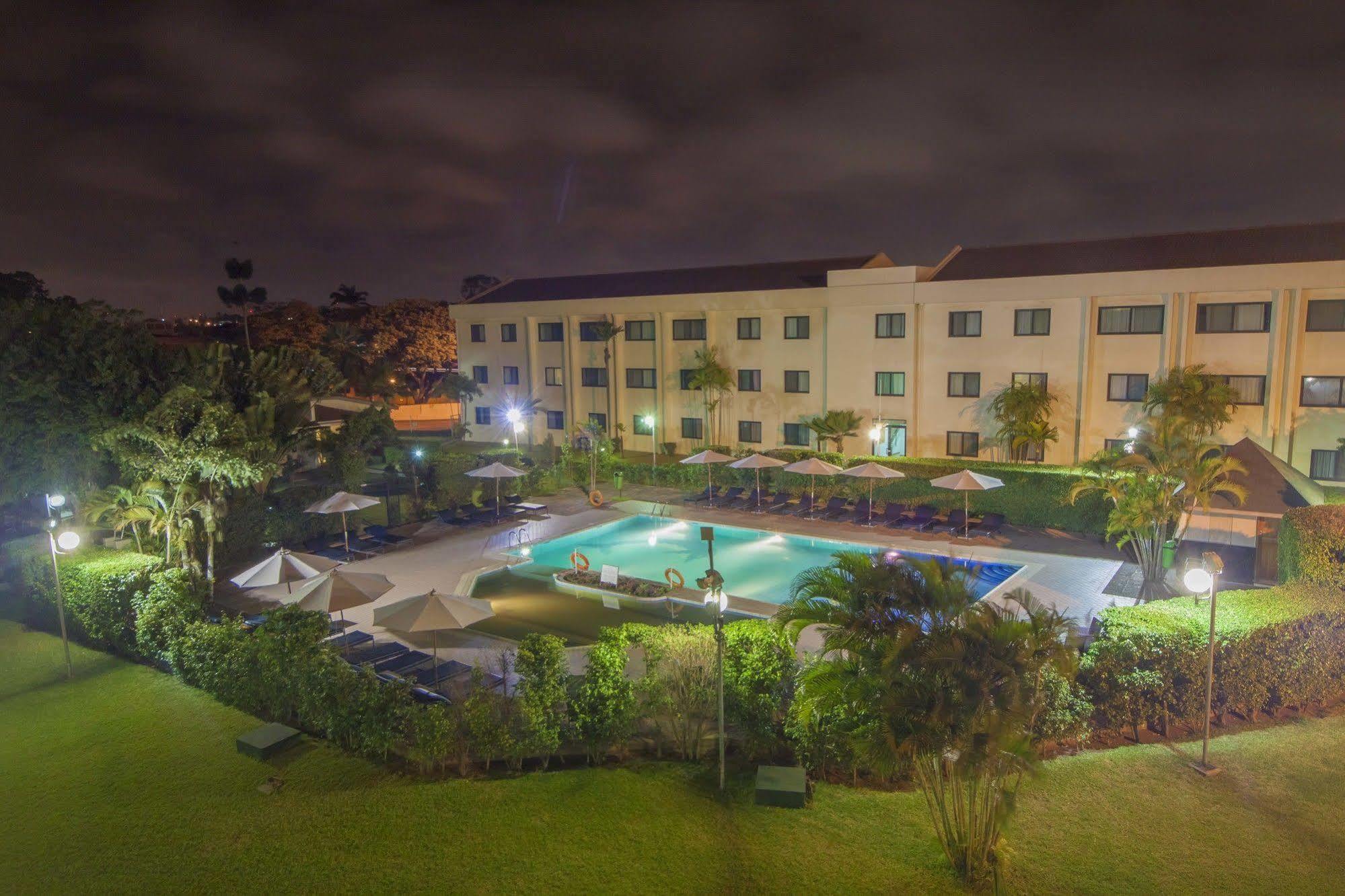 Fiesta Royale Hotel Accra Eksteriør billede